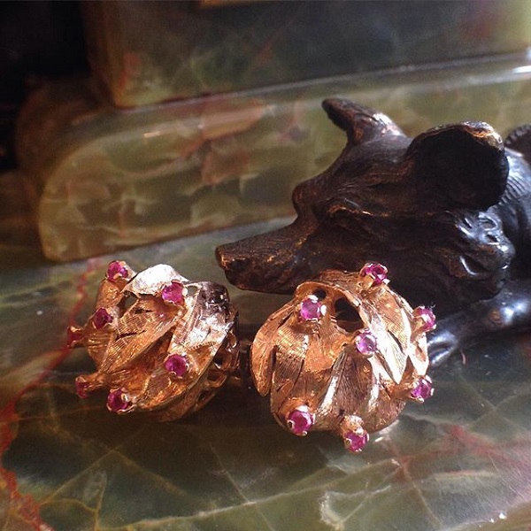 image-578594-Earrings_14kt_yg_ruby_dome.jpg
