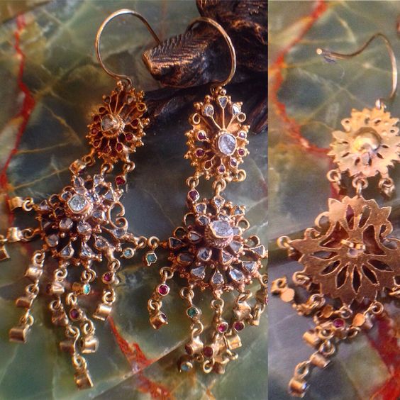 image-572339-Earrings_Victorian_stone_cameo_2250.jpg